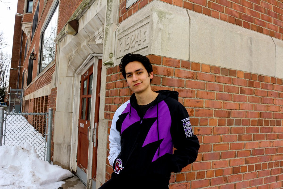easterndoc2016's tweet photo. Director of our film, Luke Galati, was just featured in the newspaper, Streeter. "Eastern Commerce's memory kept alive in documentary." On the importance of remembering the past &amp; celebrating our history. Photo &amp; column written by Brian Baker: https://t.co/KXYWUGpAKY #easterndoc https://t.co/kjXs0xPus1
