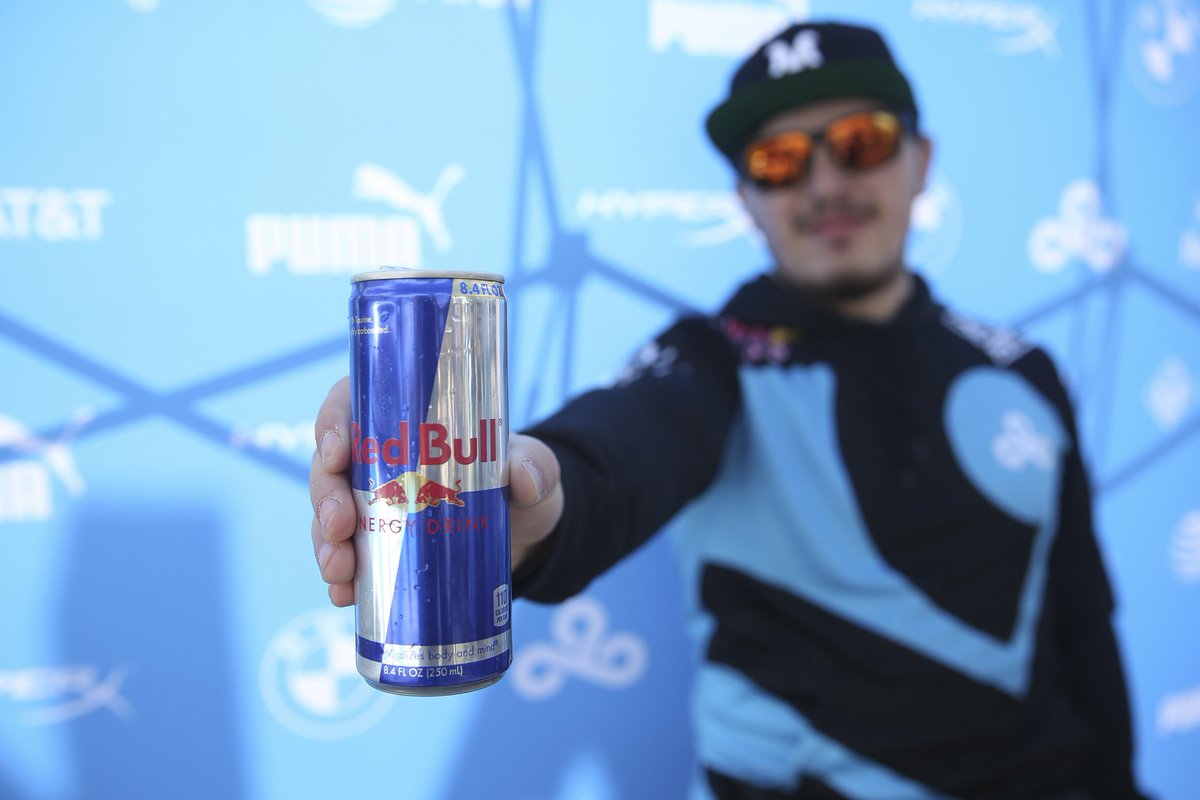 Cloud9's tweet photo. Thank you to everyone who came out this past weekend to our #C9FAM LCS Tailgate to enjoy some activities before the #C9LoL games and shout out to partners @BMWUSA, @redbullesports, @PUMA for their support on the ground! #socalbmw
📸 https://t.co/TGAvSIsXut // @zmtphoto https://t.co/xAoCdnZqxu