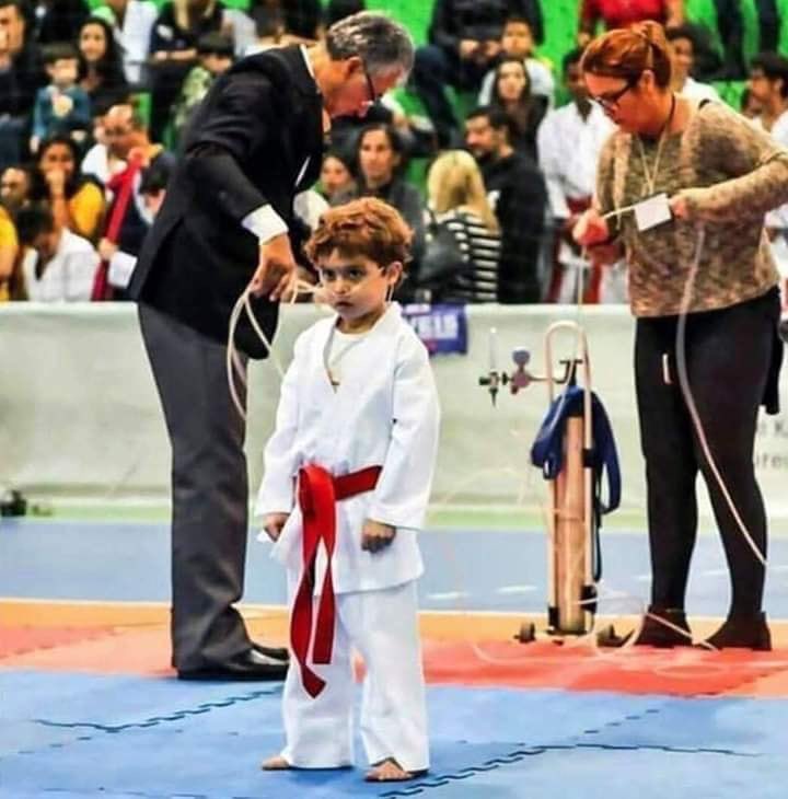 Los que practicamos #karate sabemos que #todoesposible en el tatami 🥋 

#ElPoderDelChandal #ElDeporteQueMeHaDadoTodo