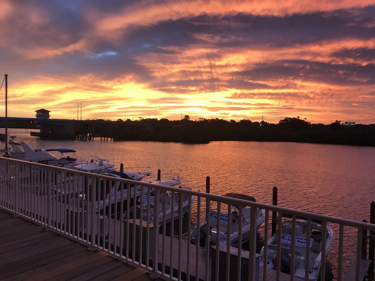 A5: Kayaking and paddle boarding are 2 of our favorite activities. You can go to the Intracoastal Waterway or you can head out to the gulf! A sunrise paddle is the best way to start your day!  #hiharbourside #fltravelchat