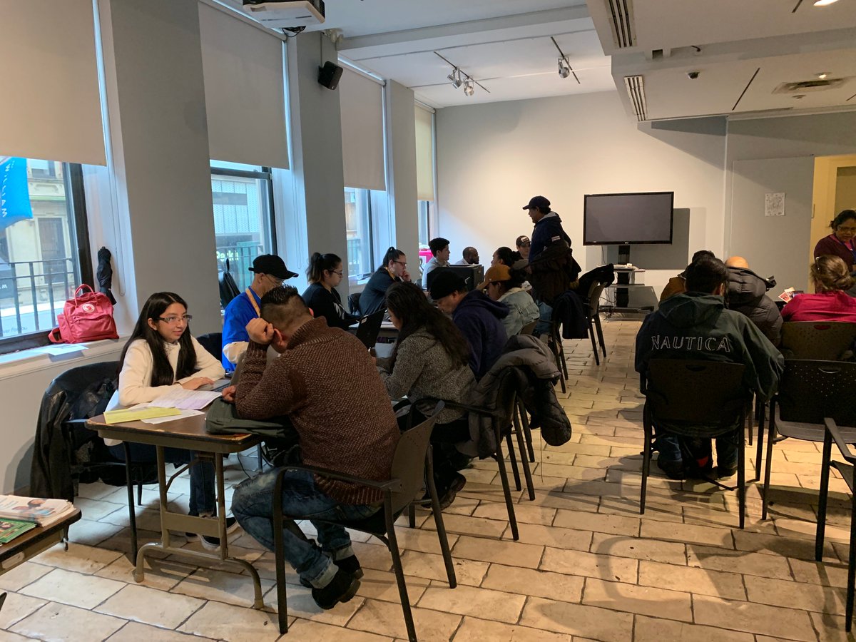 ArivaImpact's tweet photo. Free Tax preparation done by @ArivaImpact for the Mexican community at @ConsulMexNuy #VITA #TAXSEASON2019 #VentanillaFinanciera https://t.co/TbXinvR81E