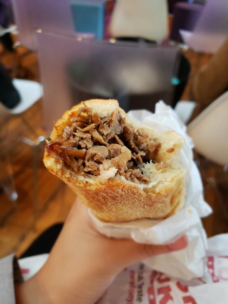 2niavia's tweet photo. Free philly steak courtesy of #AmplifyPhilly #SXSW #SXSWFreeFood Loving all the cool popup spaces at SXSW #SXSWThings https://t.co/uuoMBpgkVt
