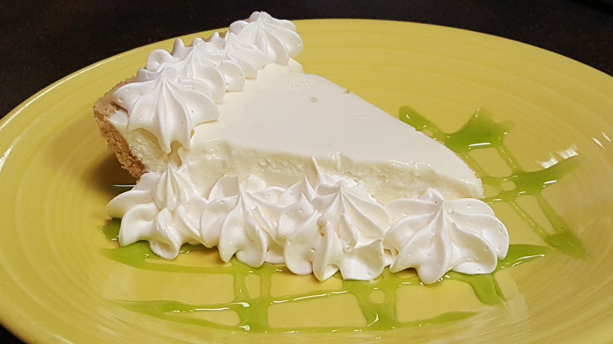 A7: When in Florida it is all about the seafood. Grouper Sandwiches, Crab Cakes. and Fish Spread are a few of our Jimmy Guana's favorites. Don't forget dessert! Key Lime Pie is a must! #hiharbourside #fltravelchat