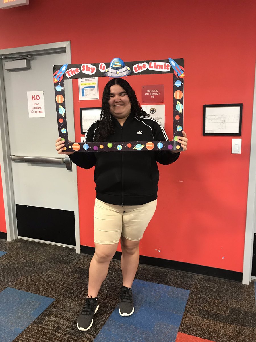 ImandraJ's tweet photo. Congratulations to Yoselyn Hernandez, one of the student leaders on the 2019 MATHia Challenge!✏️📚✅🖥@sdmpanthers @kristin_cl @DrIliaMolina @johngalardi @annieklian @lobaina_carmen https://t.co/htuHuUtrJ8