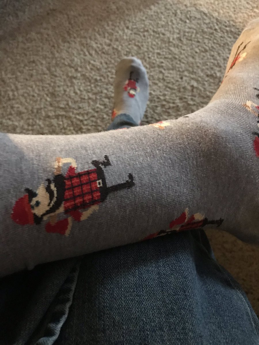 Caseyondemand's tweet image. “Oh, I’m a lumberjack and I’m ok...” #socks #coolsocks #awesomesocks #sockinfluencer #lumberjack #montypython #caseyssocks #caseysthoughts