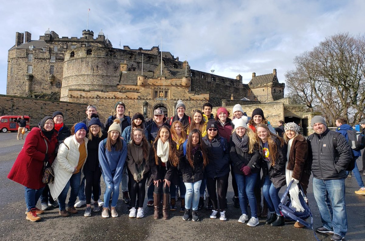 BISD_Tweet's tweet photo. We are celebrating Public Education and #TxEdTuesday from the Castle of Edinburgh Scotland today! 🏴󠁧󠁢󠁳󠁣󠁴󠁿 🏰 @Huntert_GoBears @hampton_keri https://t.co/NYQZ5JDawv