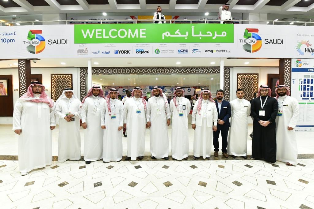 thebig5saudi's tweet photo. Thank you @makkahchamber for coming by #TheBig5Saudi today! 

#ksaconstruction #gccconstruction #jeddahconstruction #jeddahevents #jeddah #makkahchamber https://t.co/FOhtdTUKBv