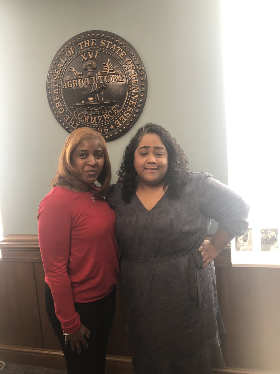 DocLDW24's tweet photo. It’s that time of year when Red for Ed comes to the Capitol! #Civication #RedforEd #TN2020Vision #UnitedEA https://t.co/tbupdYRCxO