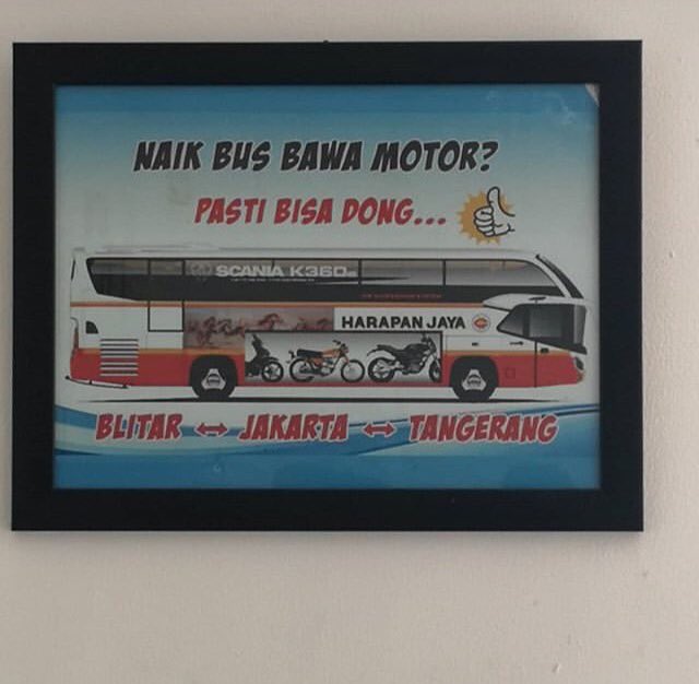 d_free's tweet photo. Asik iki. Touring mulih ngebis.. 😅 https://t.co/niAEnTxTan