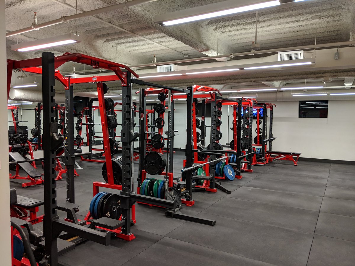 Big thanks to <a href="/WillametteFB/">Willamette Football</a> for fixing up the <a href="/wubearcats/">Willamette Bearcats</a> weightroom and  big ups to coach sciacqua for spearheading the whole thing! #W1