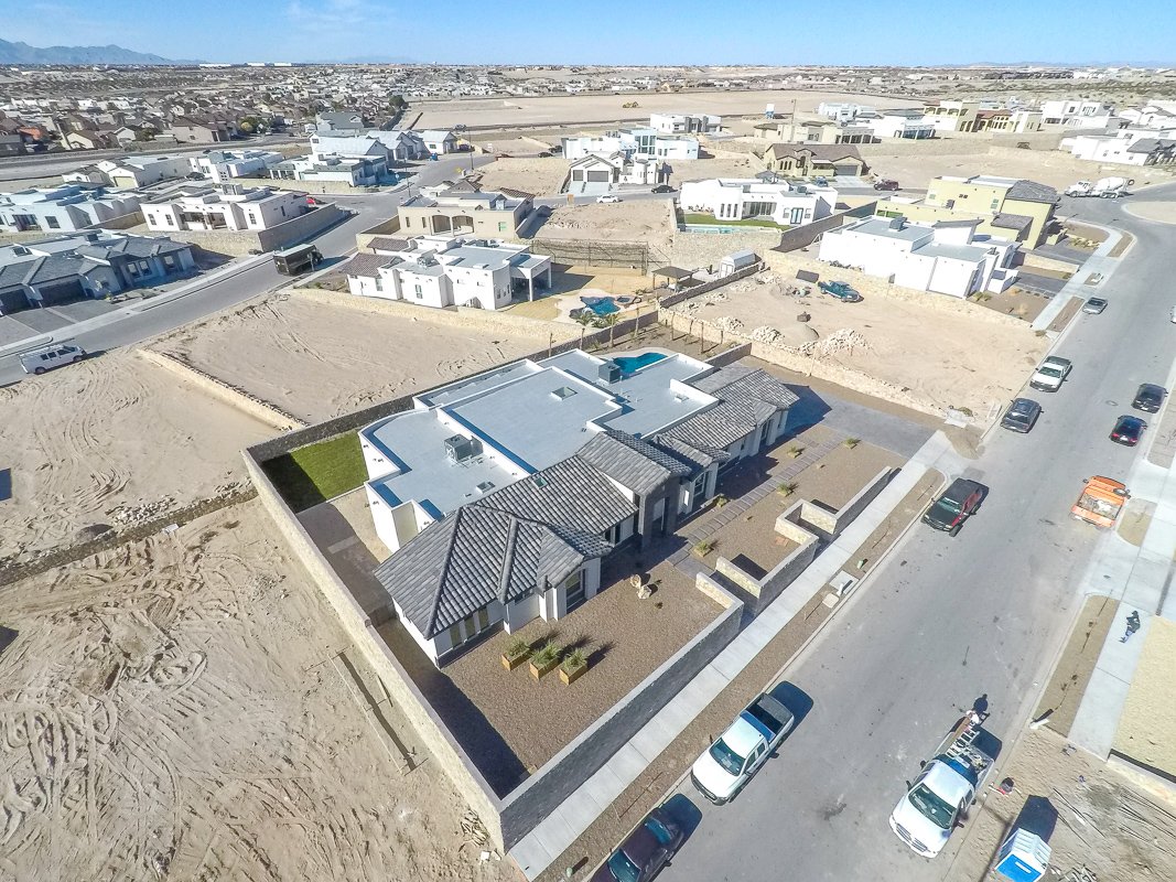 ICONCustomHomes's tweet photo. What is the visitation policy of your home builder? ICON Homes believes in providing full transparency during the building process. We want you to be there every step of the way. https://t.co/35RGmEgTq9 

#HomeBuilders #BuildingForLife #BuildYourVision #CustomHomes https://t.co/YNy9oM8o8m