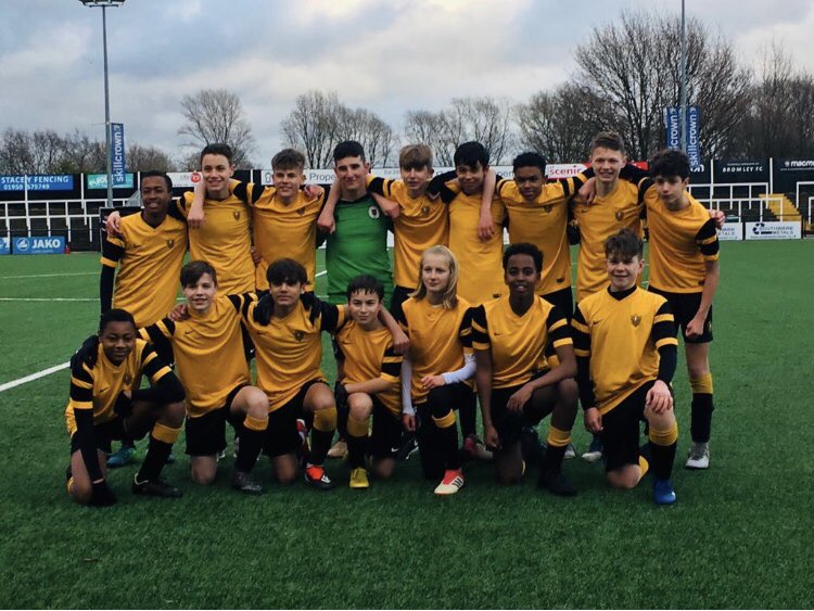 Huge congratulations to the U14s who beat Bradfield College 3-1 to win the Elgin league cup. 🏆⚽️ MOM Aaron Benn scored a hat-trick.