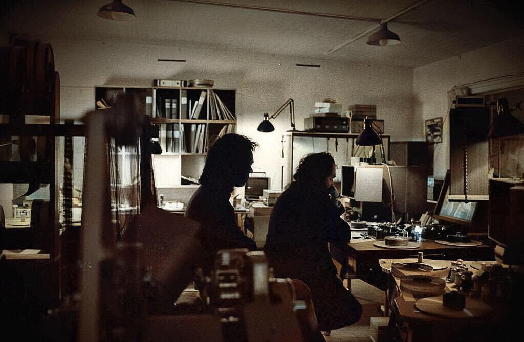 Stanley Kubrick editing Barry Lyndon, 1975