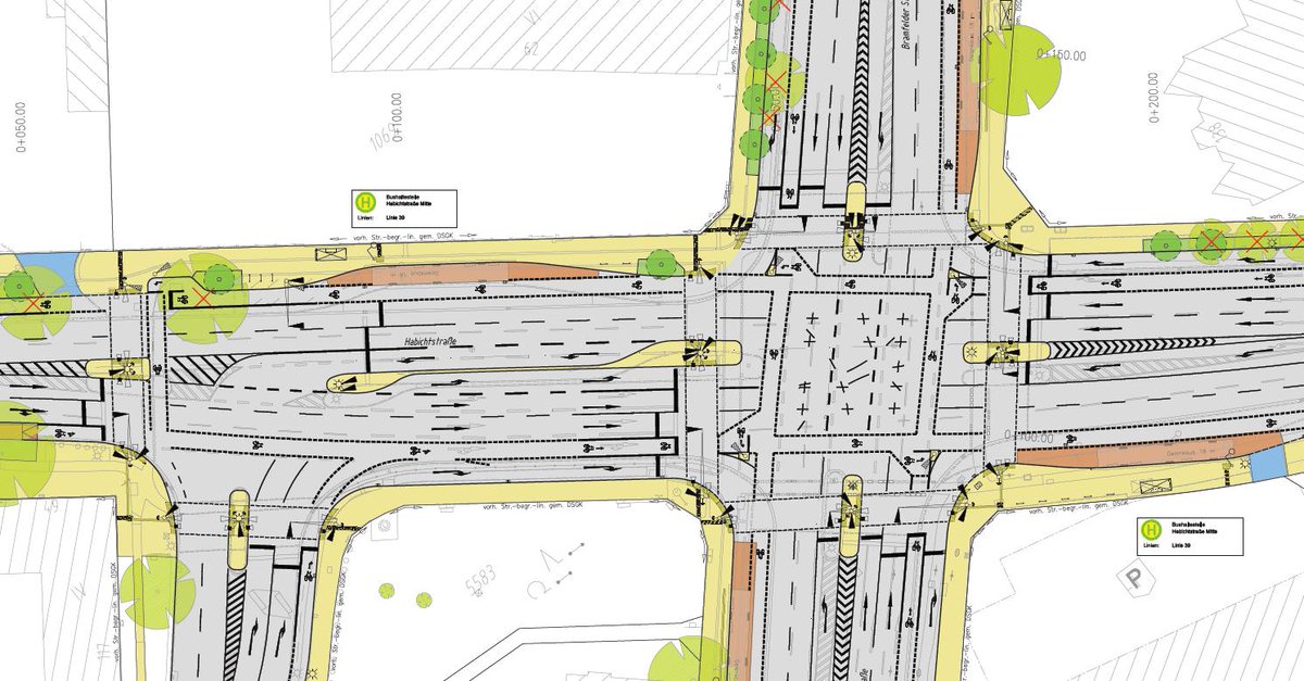 martgoeh's tweet photo. @Corin_Corvus @HH_BWVI @KirstenPfaue @ADFC_Hamburg @Buendnis_Mobil Auch ein echtes Prachtstück: Sanierung des Ring 2, Habichtstraße 
Welcher Fahrradfahrer taut sich da bitte auf die Straße? Dafür gibt es mehr Platz für den motorisierten Verkehr, breite und zusätzliche Spuren. Auf Kosten der Fußgänger und Radfahrer. #fail https://t.co/6eqxueI1Lt https://t.co/dtYqiIG7Si