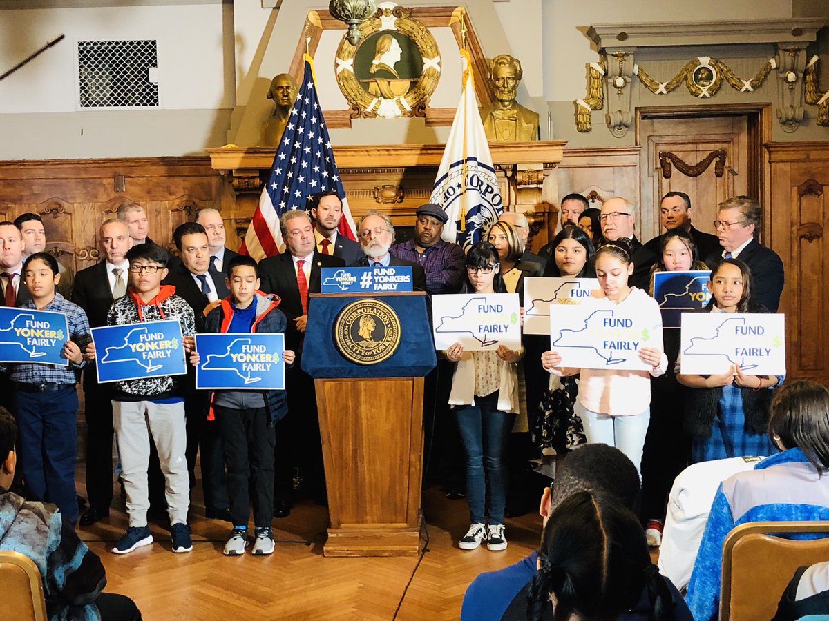 yft860's tweet image. The YFT stands united with @MayorMikeSpano @quezada1229 @yonkerscouncil and @CSEALocal860 to demand #FairFundingNow for @YonkersSchools #YonkersKidsMatter #FixtheFormula @AndreaSCousins @ShelleyBMayer @NaderJSayegh