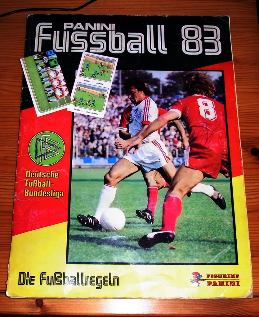 Jayne_Croft's tweet photo. Ich hab es voll!!! 36 Jahre hat es gedauert, diese beiden Sticker haben mir noch gefehlt und jetzt hab ich es endlich voll *freu freu freu* https://t.co/ICKU28DwWD
