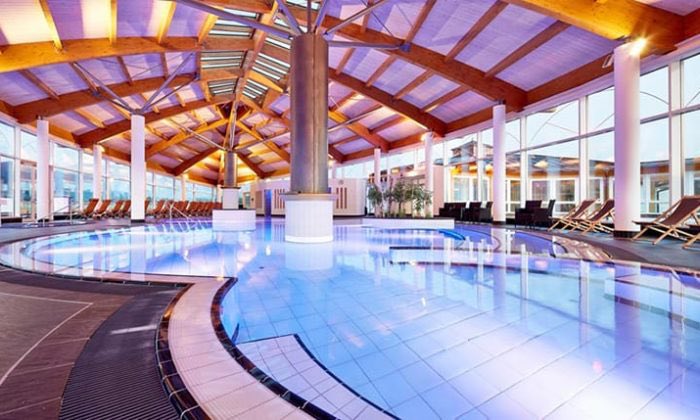 WellnesshotBay's tweet photo. Panoramahallenbad im Hotel König Ludwig

https://t.co/GFEsFSP2iN

#WellnesshotelsDeutschland #WHD #wellnesshotels #deutschland #wellness #wellnesshotel #spa #pool #wellnessbereich #wellnesswochenende #wellnessurlaub https://t.co/evrffdY7sZ
