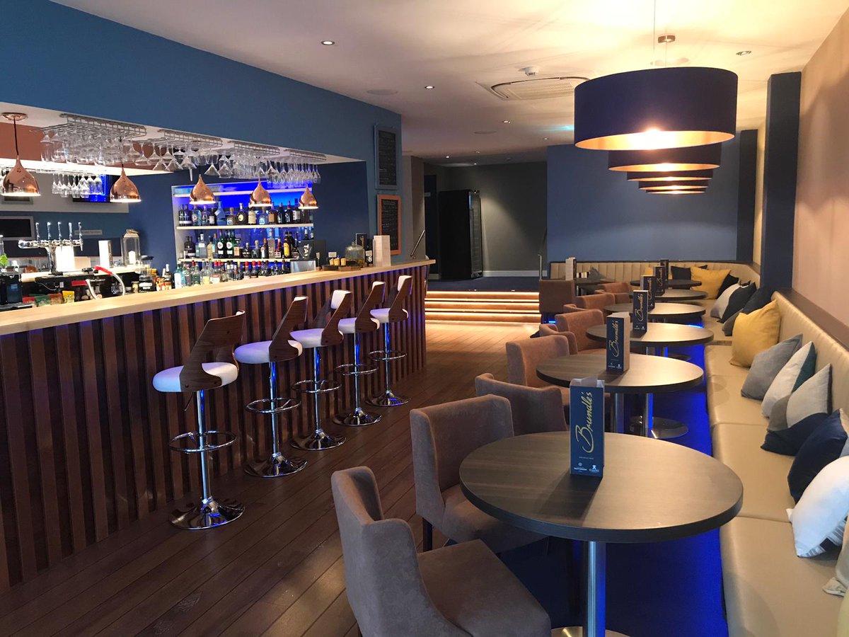 logic_arch's tweet photo. @richardbranson ex #neckerisland personal chef #grahambrundle stunning restaurant #brundles opens in #woolacombe #devon - #superyacht inspired #interiordesign by @logic_arch @WoolacombeTIC #woolacombe @ByronWoolacombe #brundles #Logic https://t.co/4IMgATi4Mm
