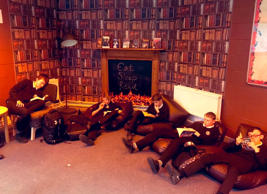 ✨📚 Miss Hacker FCCT 📚✨ tweet media