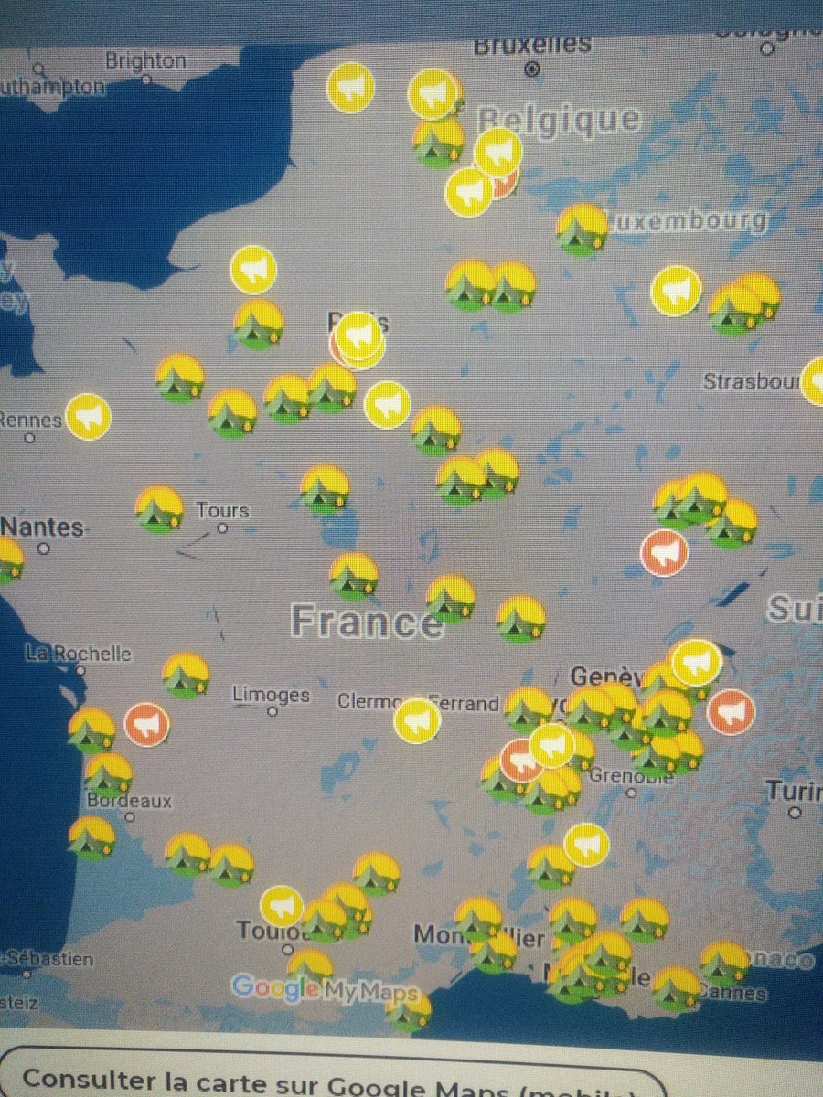 _Gilets_Jaunes_'s tweet photo. 82 rassemblements en France et des dizaines de milliers de gilets jaunes !!! ❤️❤️ Bravo a ceux qui reste la nuit !

Rejoignons les ! 💪💪 trouvez le rassemblement le plus proche de chez vous sur https://t.co/MFthPsYMdh https://t.co/3POumJfH0F