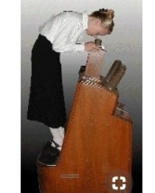 X ışını geçmişte; ayakkabıcılar tarafından, değerlendirme olarak kullanılıyordu. #radyoloji