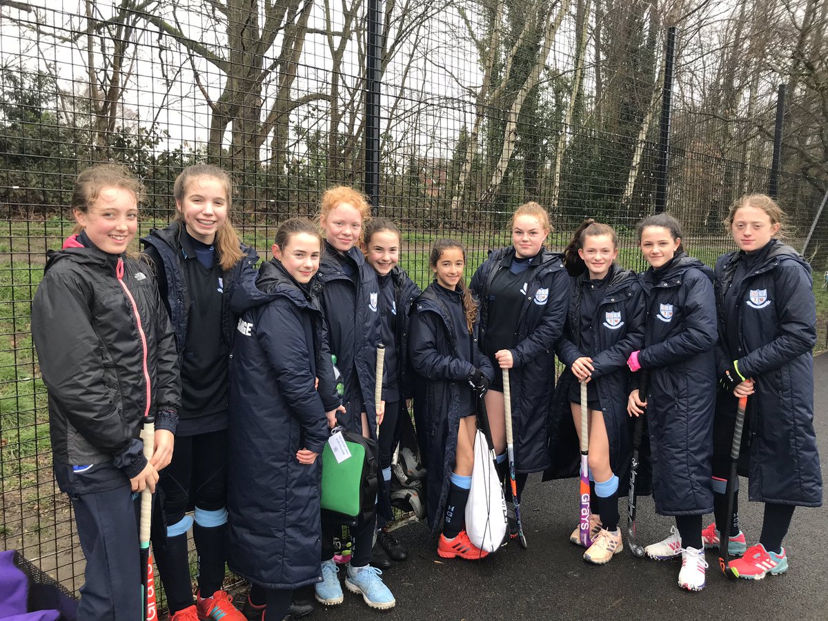 HGSport1's tweet image. A very wet day for our U13 @HolmeGrange girls at the South Hockey finals- overall 3rd place in the plate. Well done! #topstandard #wind #rain