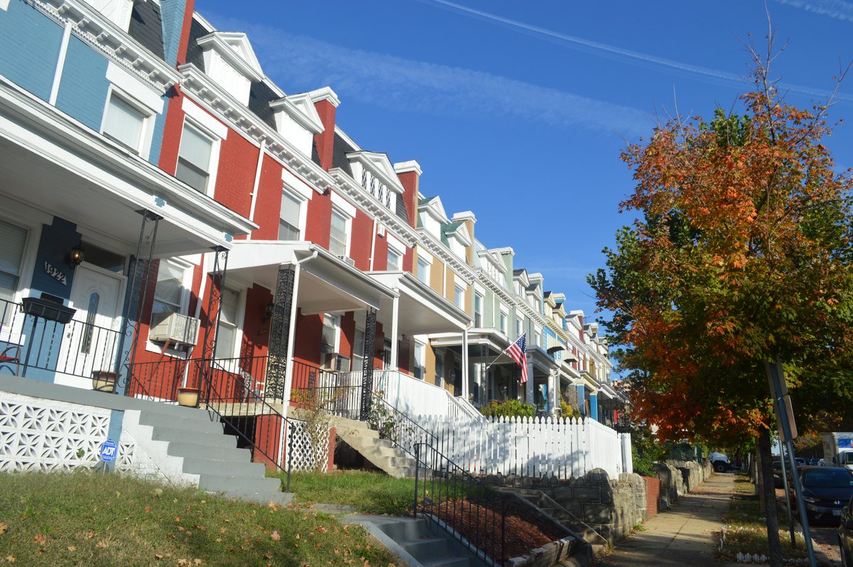 DCSEU's tweet photo. Did you know that we have saved DC residents, businesses and institutions $855.7 million in lifetime #energysavings since 2012? #8YrsofDCSEU https://t.co/mLuaiLPREK