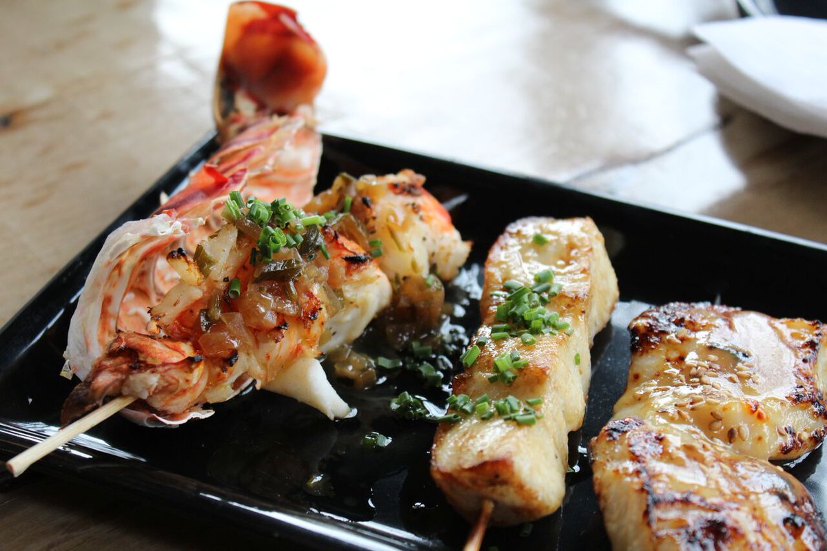 RobataBar's tweet photo. Say hello to our little friend leading the pack π Our Ebi Skewer, Β½ lobster tail with Yuzu Butter π
#RobataBar #eats #skewers #grilled #santamonica https://t.co/KmdV3epKPo