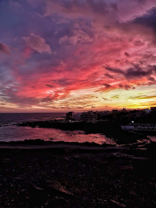 Top landscape! #TheView #TheSun #Tenerife https://t.co/5Ti1h9V6Nq<a href="/tag/theview"class="tags">#TheView</a><a href="/tag/thesun"class="tags">#TheSun</a><a href="/tag/tenerife"class="tags">#Tenerife</a>