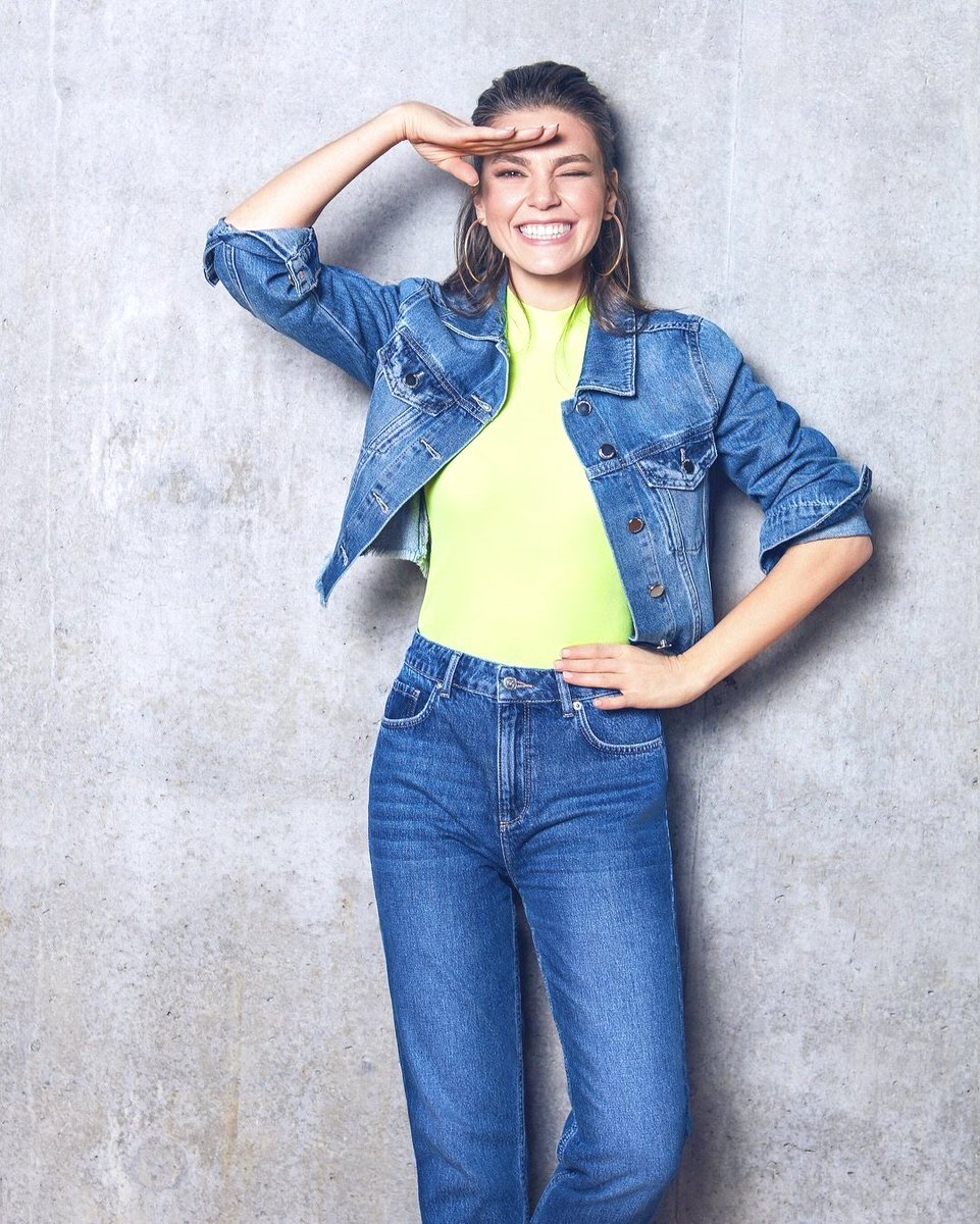 Gülmek sana o kadar yakışıyor ki 💙💙 #aslıenver sen hep gül 💎