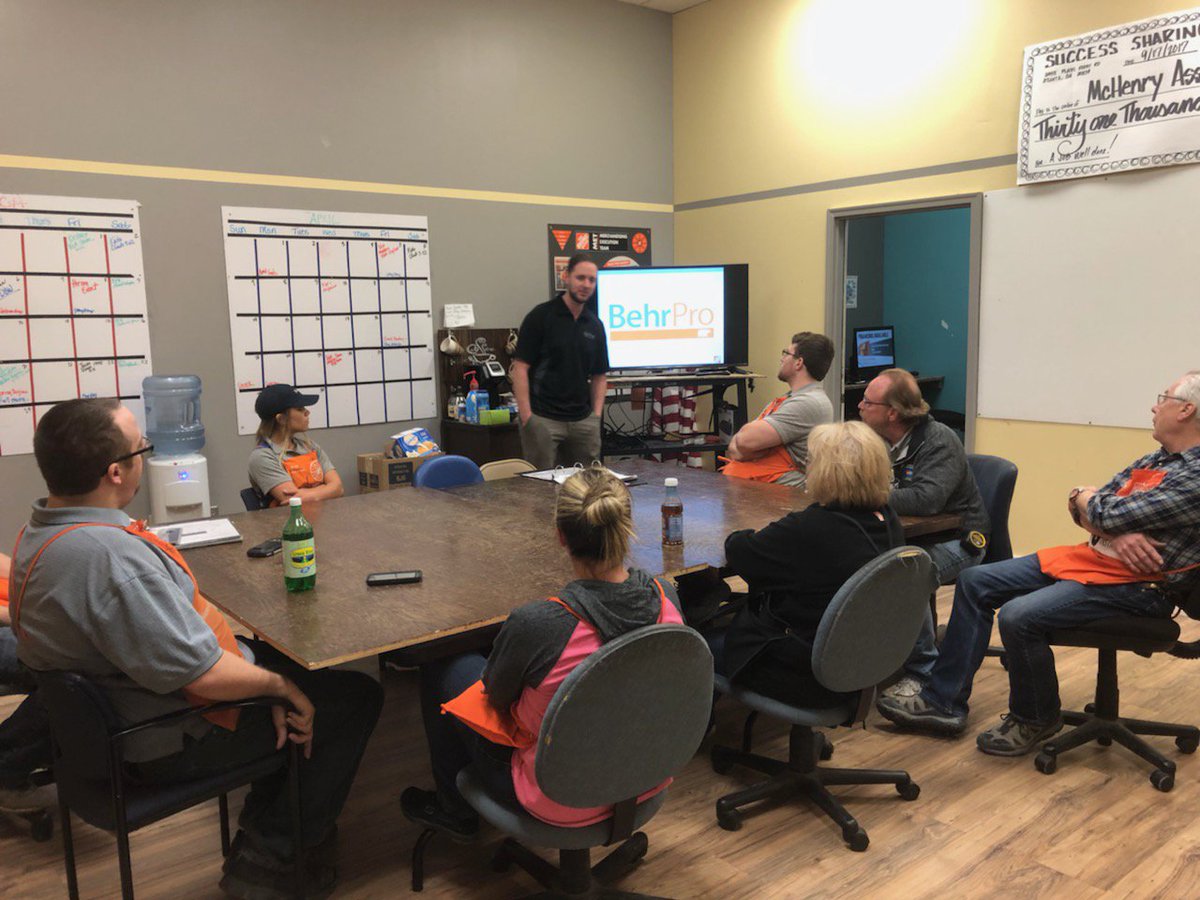 tony_hd_1920's tweet image. Thanks to our @BehrPaint reps for coming out and sharing product knowledge around PRO! @caseyo_behr @hdGeri1969 @BrianLyonsHD
