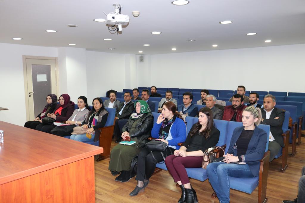 İlçe Başkanımız Hakan Çizmelioğlu başkanlığında, haftalık olağan yönetim kurulu toplantımızı #Seçim parolası ile devam eden çalışmalarımızı değerlendirdik.