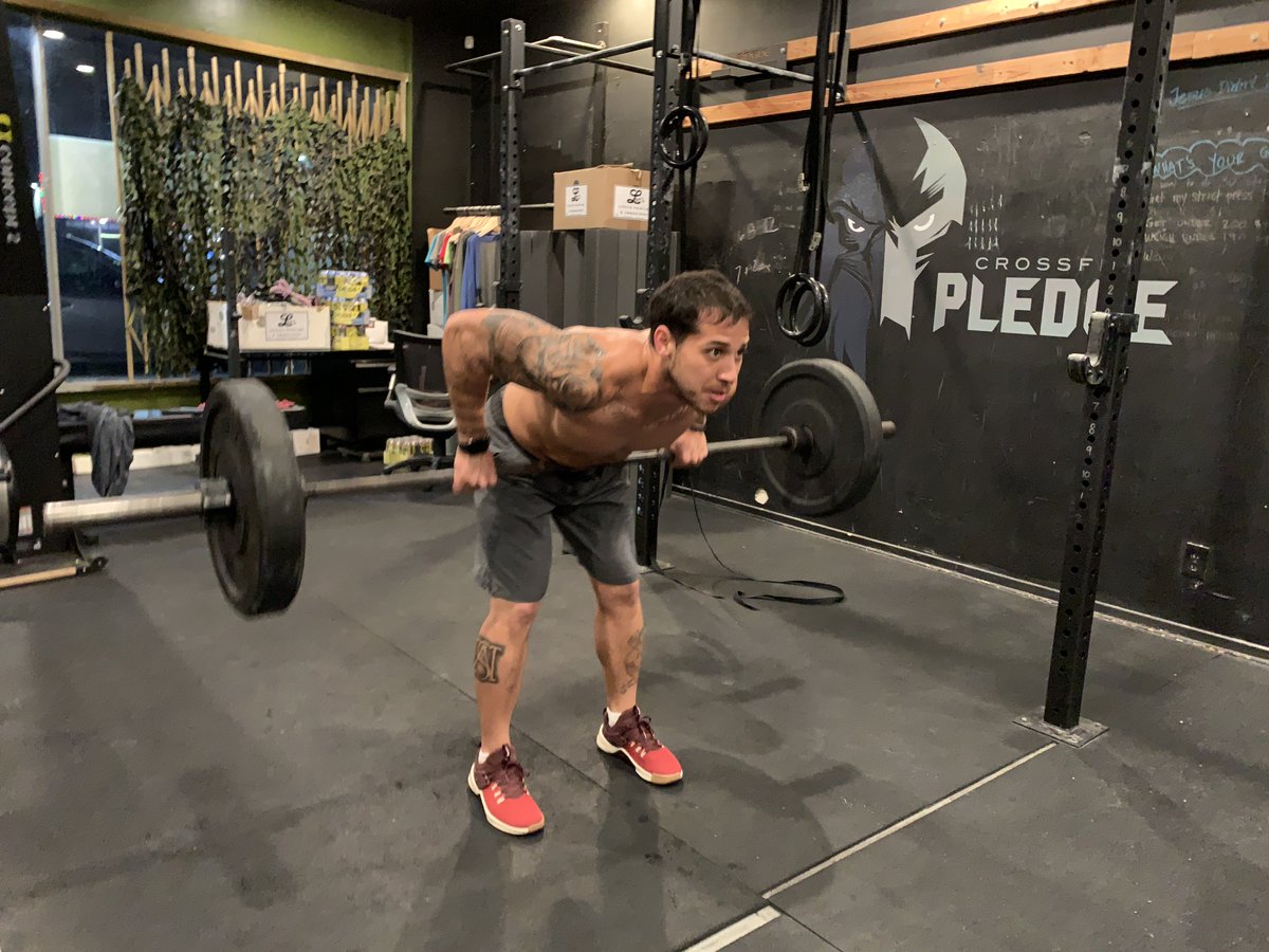 CrossfitPledge's tweet photo. Row for a stronger back. 
•
•
#wod #crossfitpledge #crossfit #hidowney #downeyca #fitnessjourney #weightlossjourney #fitness #gym #downeycalifornia #tuesday https://t.co/B1db9VDCvz