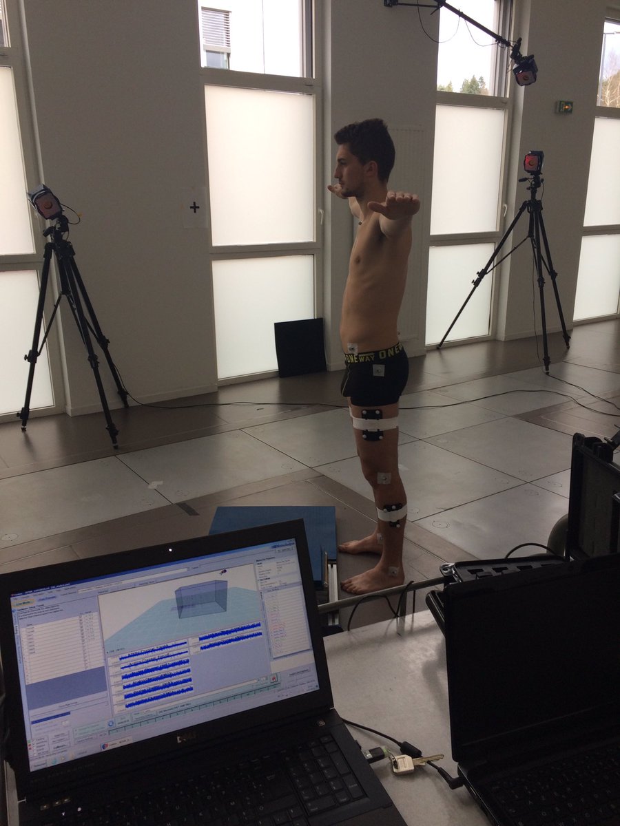 JrossiUJM's tweet image. #LIBM @Univ_St_Etienne Amazing in @IRMIS_StEtienne lab 👨‍🏫🏃‍♀️➡️💻📃