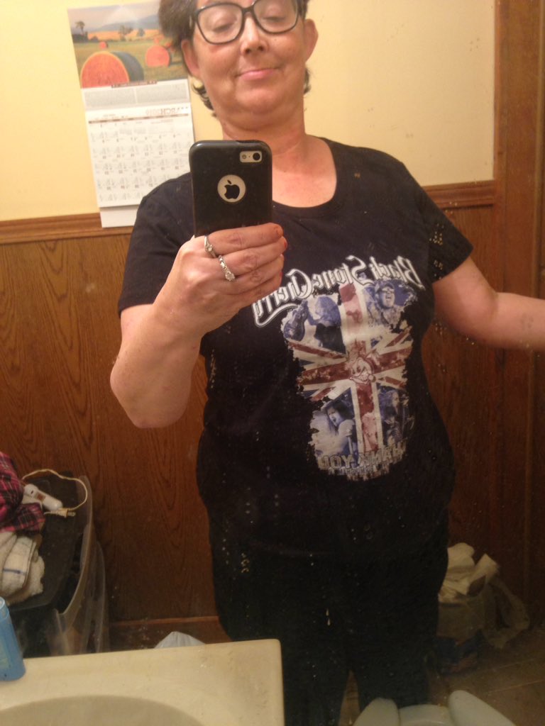 danjongirl's tweet photo. Got it yesterday &amp; wearing in with pride today  @BlkStoneCherry #rockon https://t.co/md2nZBrFJE