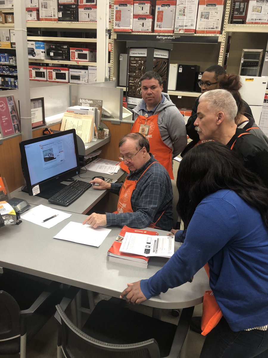 jasonprodriguez's tweet photo. Specialists Donna and Charlie walking us through the color wall and countertop estimator for Specialty Tuesday. #forcemultiply @hdfairfield @jackc4252 @hmalak https://t.co/bZQDeJB3KH
