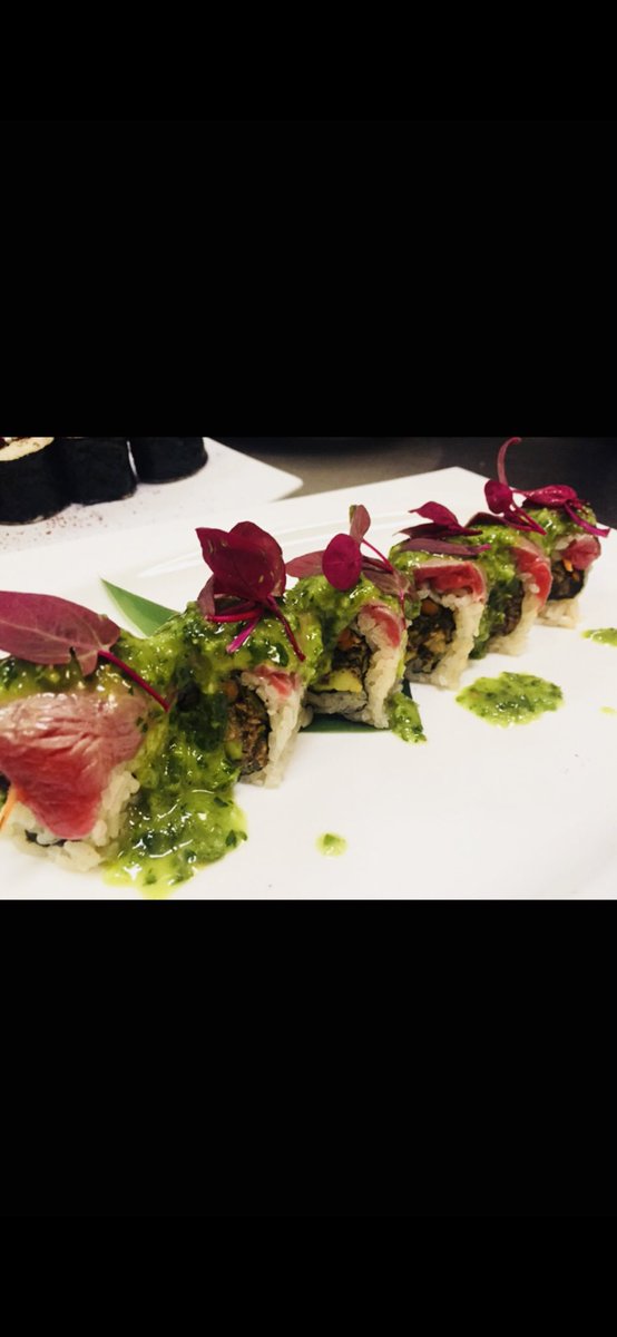 ChefZare's tweet photo. #RiceBites #sushistyle #Ghormeh_Sabzi #FiletMignon 
#لقمه_برنجى #سوشى #بسبك_سوشى #قورمه_سبزى #راسته_گاو   
Rice bites (sushi style) with 
filet Mignon https://t.co/LMsAC9lHhi