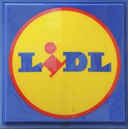 Wat superfijn dat de Lidl in Vaartbroek hun AED heeft aangemeld bij HartslagNU!!! <a href="/LidlNederland/">Lidl Nederland</a>
