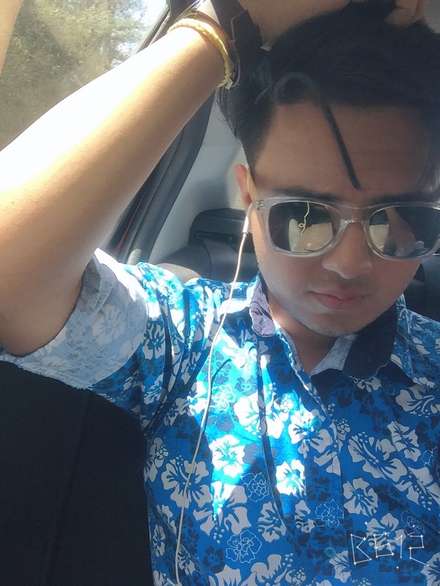 chrisghdz's tweet photo. Amigos , ya me siento en plena Primavera.. 💐 😎 🦋 🌷 https://t.co/uxtGXFbUdt