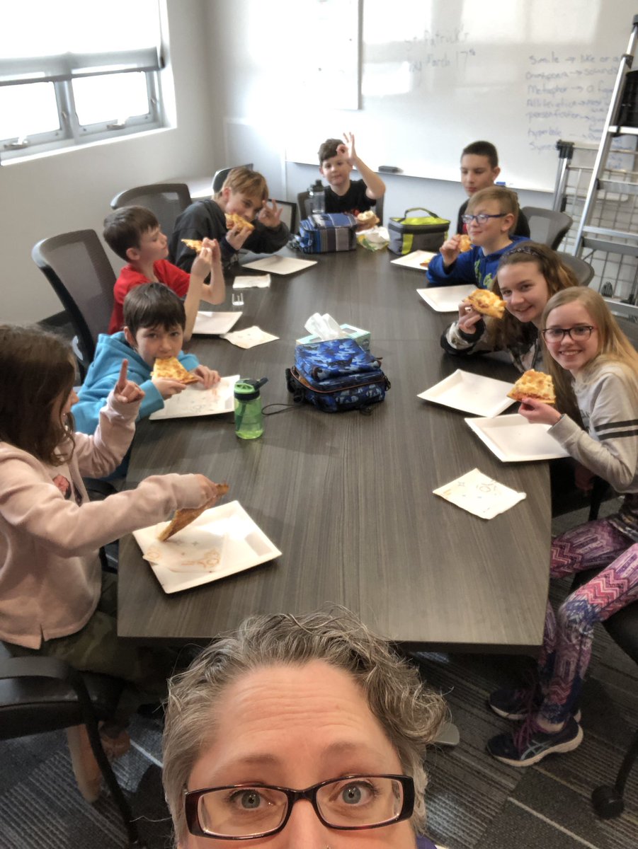 IRIC_WC's tweet image. Lunch with the Principal! #bestjobintheworld @WCPS72