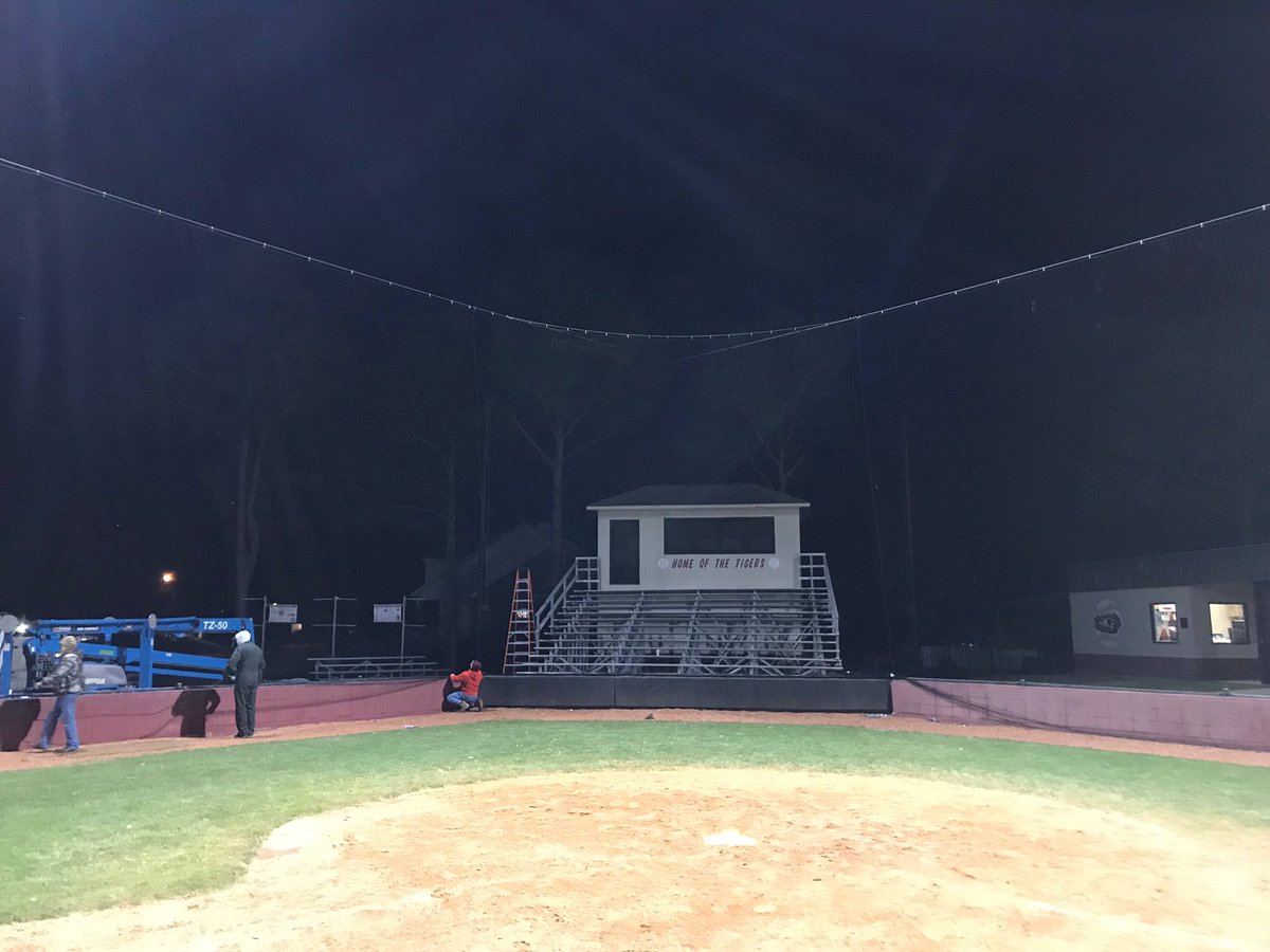 Dunham_Baseball's tweet image. You might not have noticed yet, but there are no longer poles on our backstop😎 #newviews #dunhamdifference