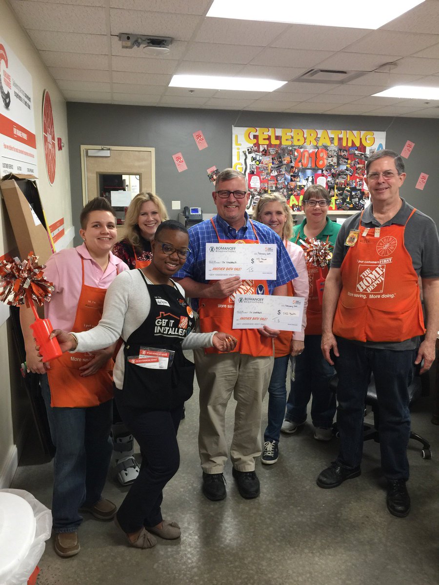 Romanoff_Mel's tweet photo. A successful Bath Packages Rollout  for the books! Thank you Woodstock Store 116 @DannyHardin04 for a great turnout! Hands down a live group😁 14k for February! Let's keep it going. https://t.co/HOFktEO199