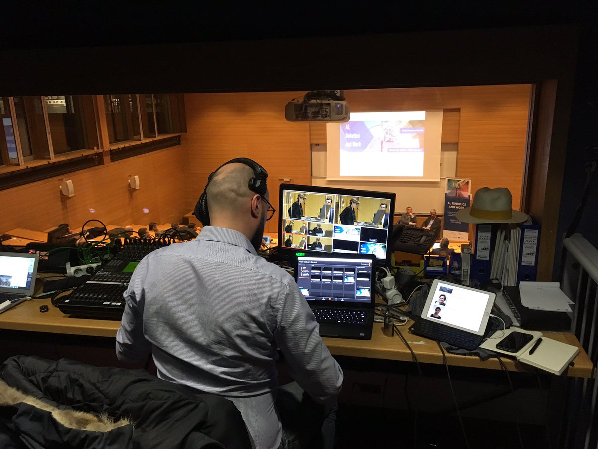 ElideReals's tweet image. The plenary #HECfutureofwork conference on the promise of #AI and #Robotics for organizations and society has started! Join us on youtube.com/watch?v=n8eg7m… #HEClive @HECParisSnO