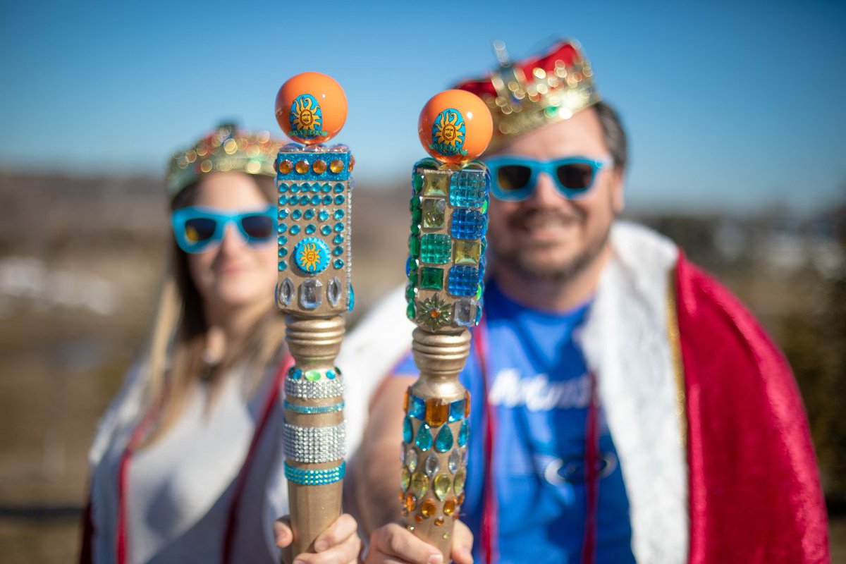 BellsBrewery's tweet photo. We’re looking to crown this year’s Oberon Kings and Queens (crowns, capes and scepters included). Are you the biggest fan of all? Prove it w/a photo, story or video &amp; the hashtag #CrownMeBells. We’ll select winners 3/19. 

#oberon #bellsbeer https://t.co/nqYGrxuv82