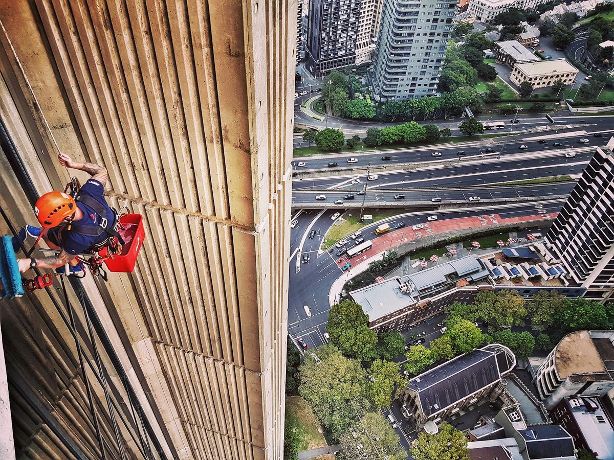 grippsglobal's tweet image. The only thing better than seeing our gear in use is the epic views that come with it. Follow Sky5 on LinkedIn for more awesome pics like this. bit.ly/2Hhugoe

#ConquerGravity ✊