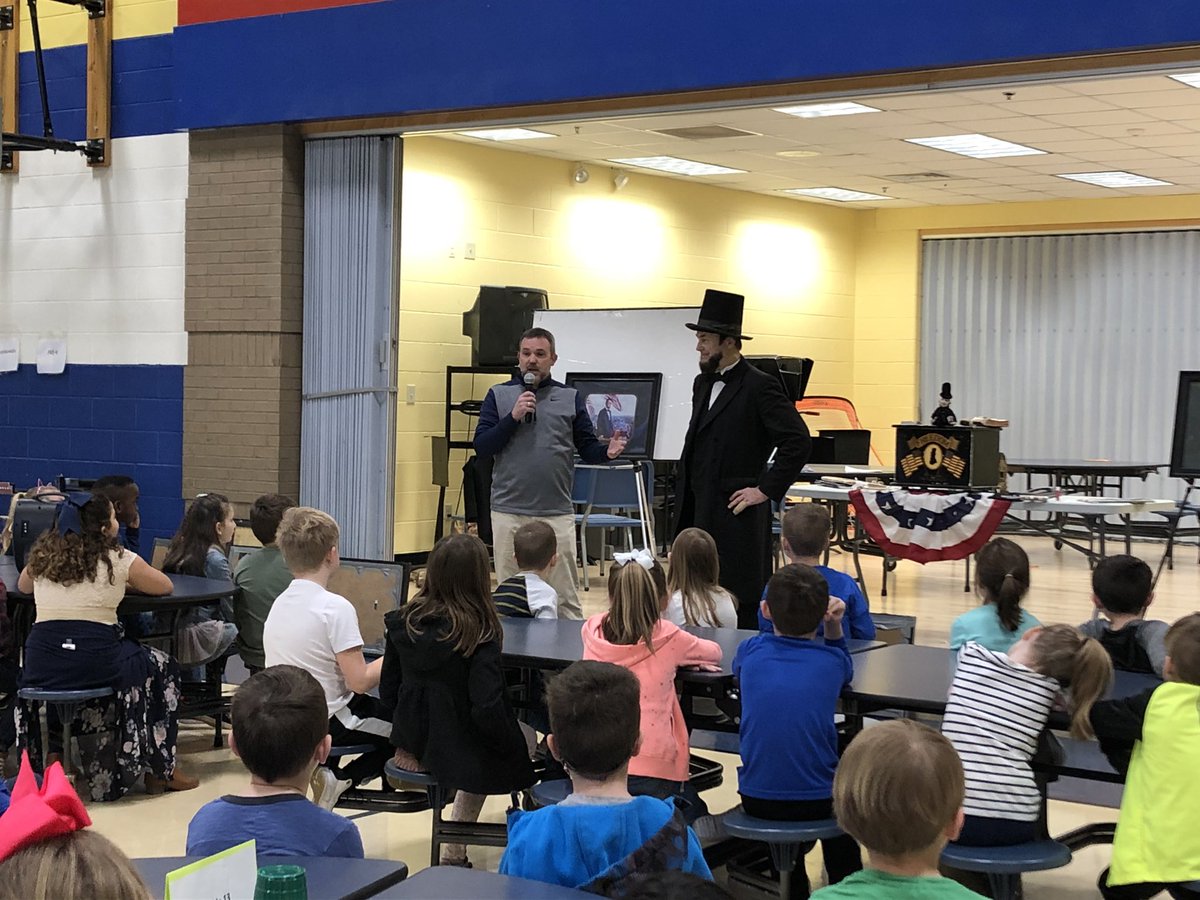 mrs_king811's tweet photo. A day late, but still feeling excited! First and second grade got to meet Abe Lincoln!! 🤗 Wax Museum, coming soon!!!!! #PlanoMagic #MooreFunInSecond https://t.co/11kvfcuNYk