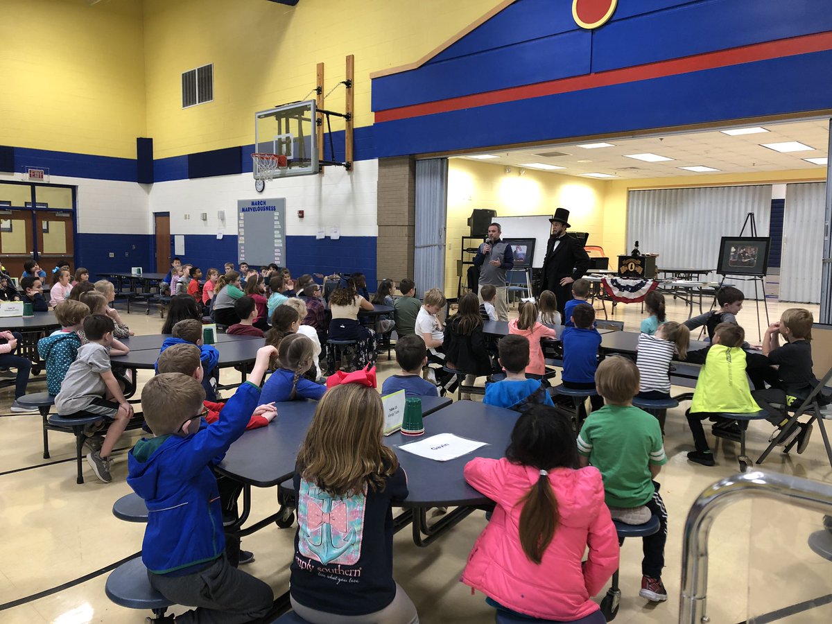 mrs_king811's tweet photo. A day late, but still feeling excited! First and second grade got to meet Abe Lincoln!! 🤗 Wax Museum, coming soon!!!!! #PlanoMagic #MooreFunInSecond https://t.co/11kvfcuNYk