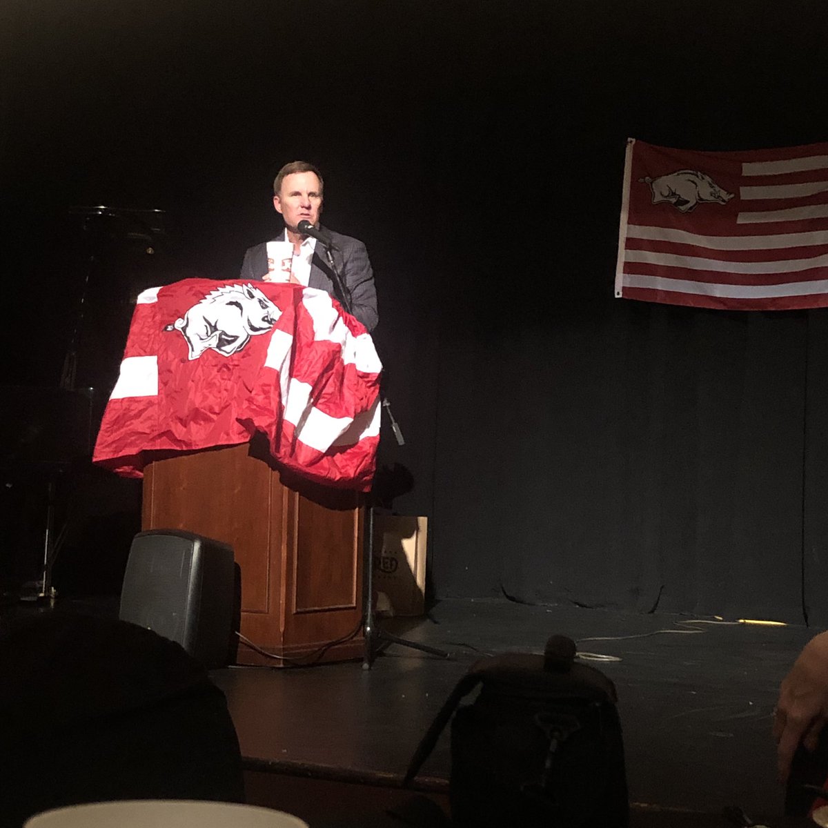 TulsaHogs's tweet image. We are having a great time in Tulsa tonight with @coachchadmorris!