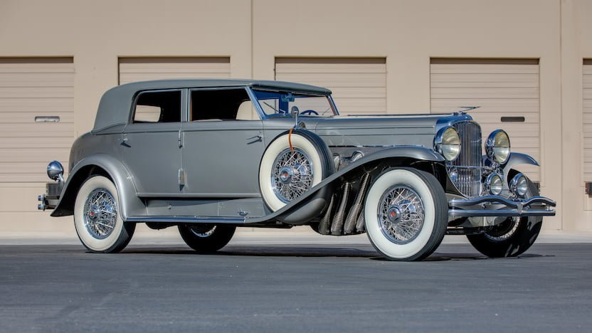 Mercomatic's tweet photo. 1932 #Duesenberg Model J #Rollston Torpedo Berline; 420 cid in-line Eight cylinder, 265 hp; This Duesenberg Model J is unique, as it’s the only on with Torpedo Sedan coachwork built by Rollston. The Model J was the fastest and most powerful American-made car of its era. https://t.co/diOokr3Wp7