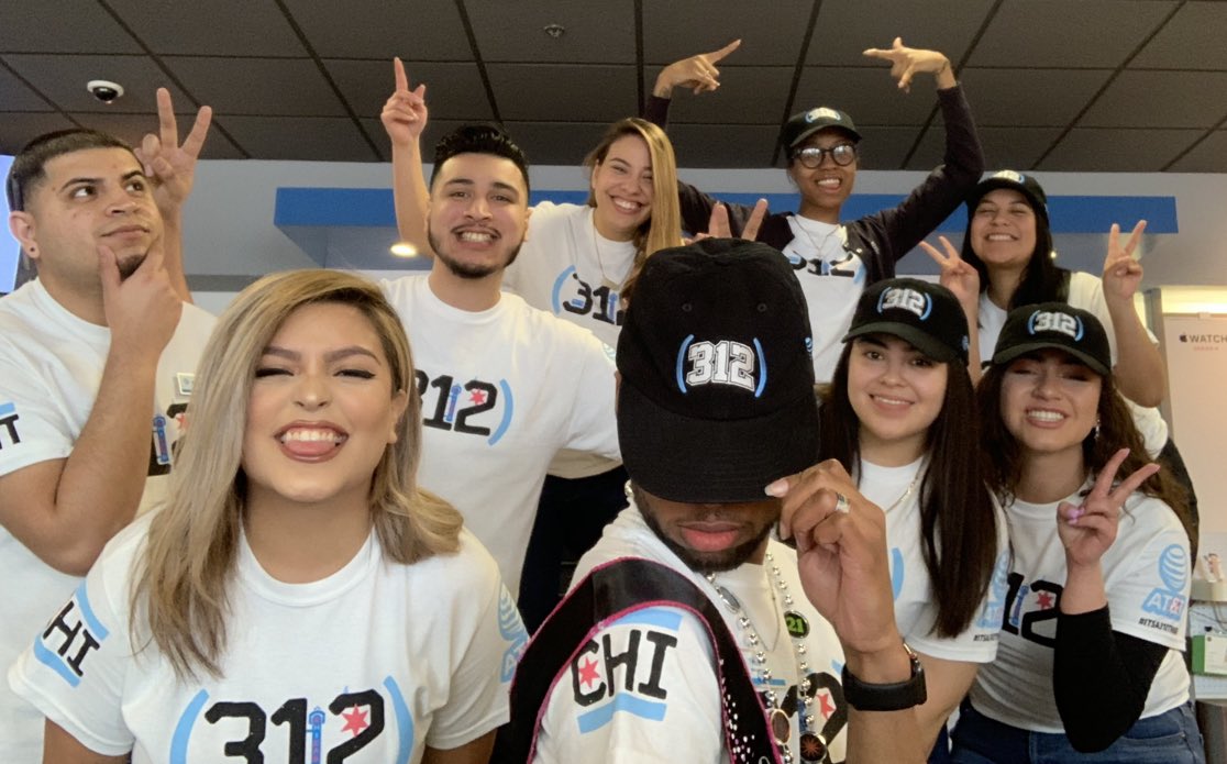 #ItsA312Thing !!!! the #Riverpoint location is full of 312 PRIDE!! ✨🙌🏼 <a href="/perez_helio/">Helio Perez</a> <a href="/wilmarilane/">wilmarilane Cuebas Rivera</a> <a href="/PaulaVofGLM/">Paula</a> <a href="/fjdevereux/">Fred Devereux</a> @brianjshay <a href="/TomMonahan10/">Tom Monahan</a> <a href="/GreaterLakesMkt/">Greater Lakes Market 🌊</a>
